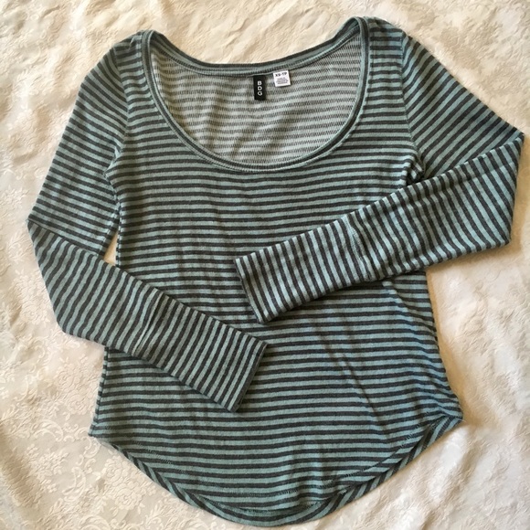 BDG Tops - 4 For $25 🖤 BDG Super Soft Long Sleeve Top 🖤